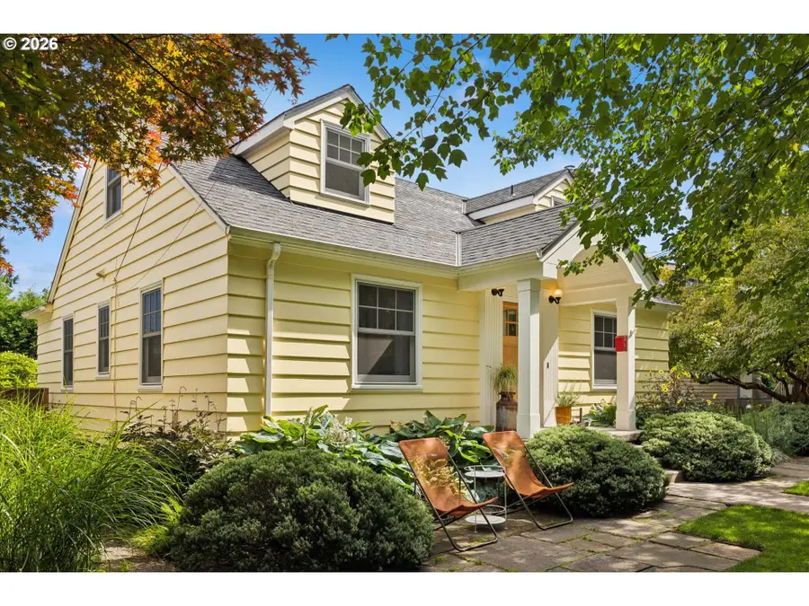 4305 SE Ash St, Portland, OR 97215 - #3