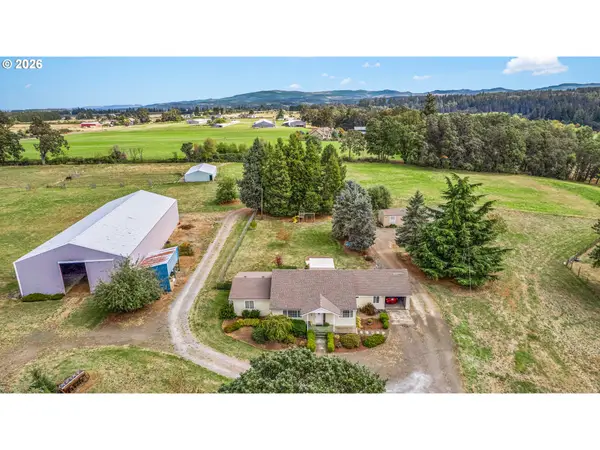 34186 S Sawtell Rd, Molalla, OR 97038
