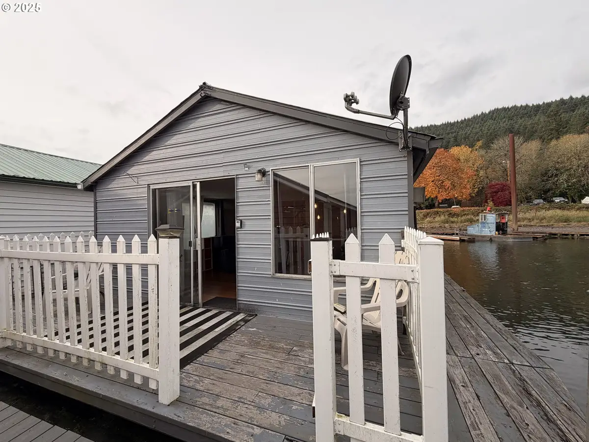 23524 NW St. Helens Rd #19, Portland, OR 97231 - Image #1