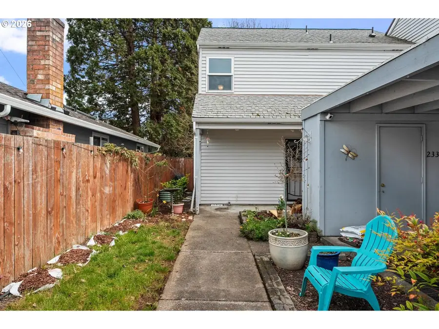 2338 SE 124th Ave, Portland, OR 97233 - #2
