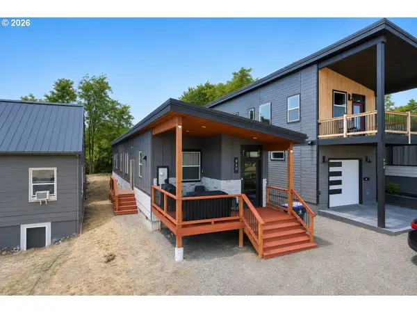 910 Clark St, TheDalles, OR 97058