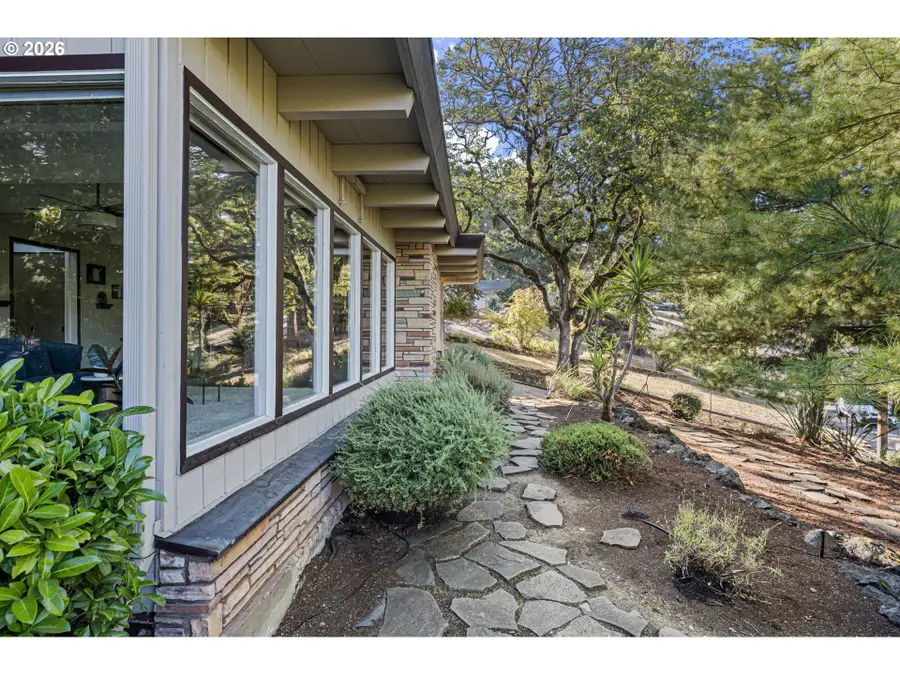 1157 SE Kane St, Roseburg, OR 97470 - #3