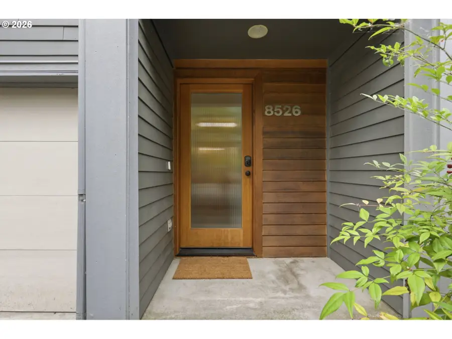 8526 N Syracuse St, Portland, OR 97203 - #2