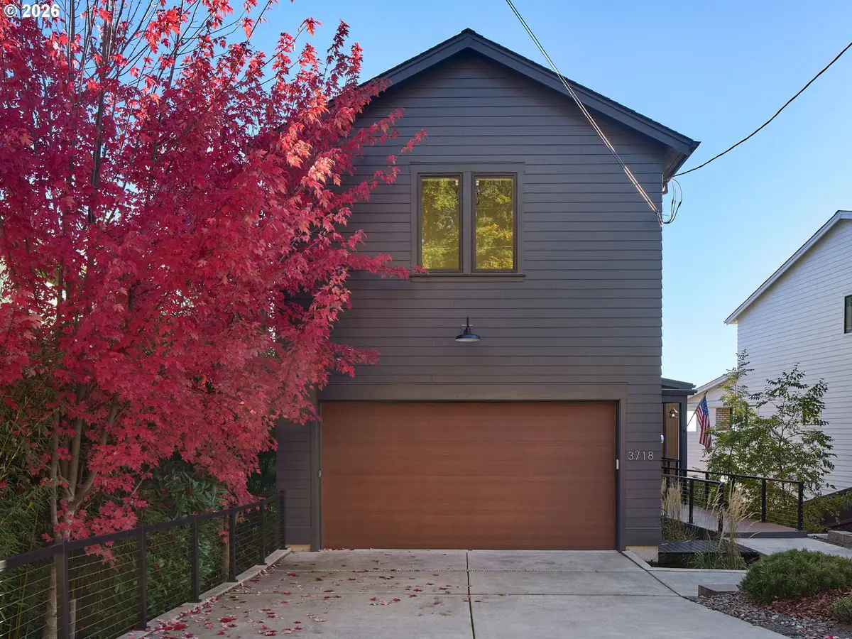 3718 SW Hillside Dr, Portland, OR 97221 - #1
