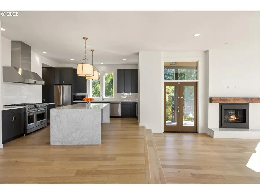 3718 SW Hillside Dr, Portland, OR 97221 - #3