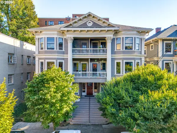 2046 NW Flanders St #22, Portland, OR 97209
