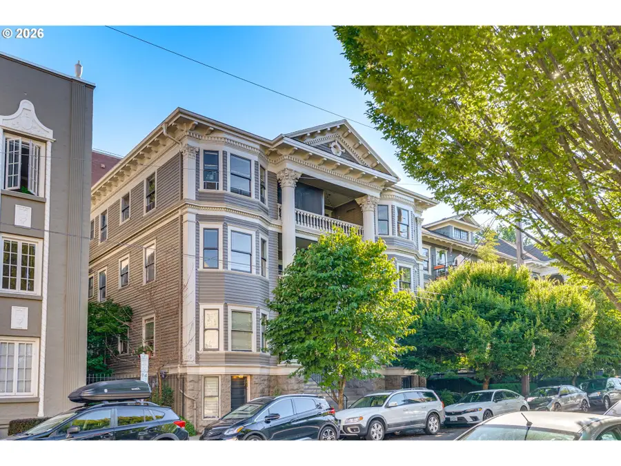 2046 NW Flanders St #22, Portland, OR 97209 - #2
