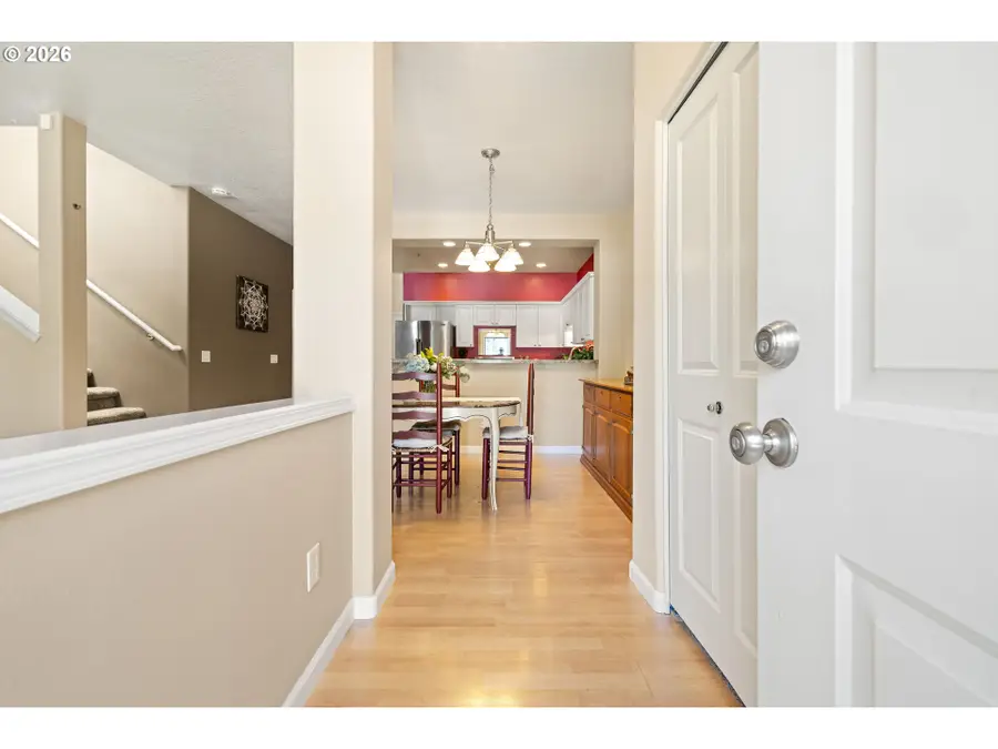 1048 NW Burnside Rd, Gresham, OR 97030 - #3