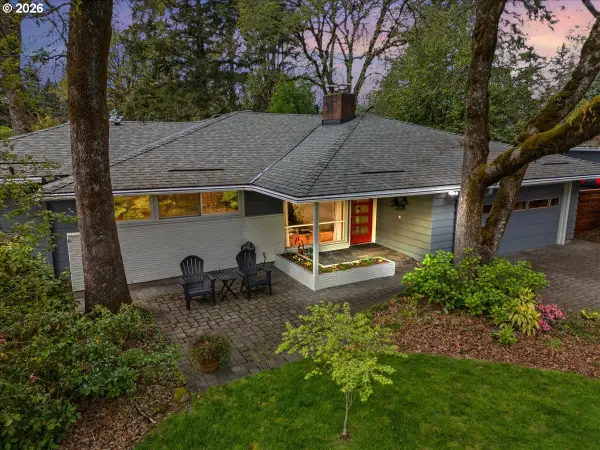 6025 Carman Dr, LakeOswego, OR 97035