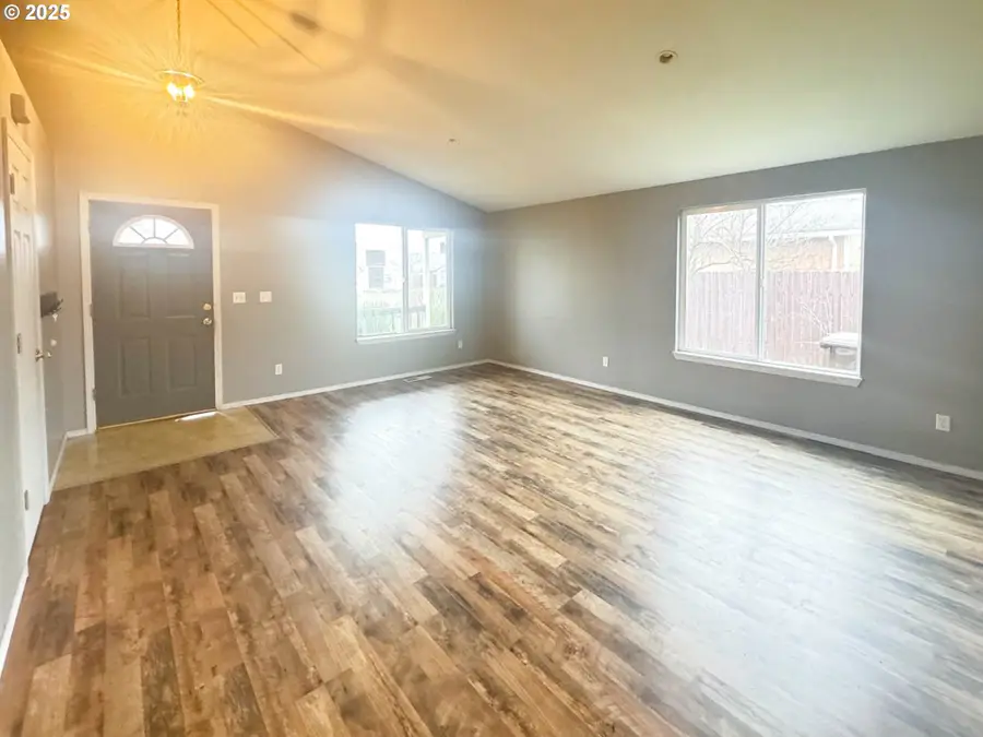 513 Pegasus Ct, Molalla, OR 97038 - Image #3