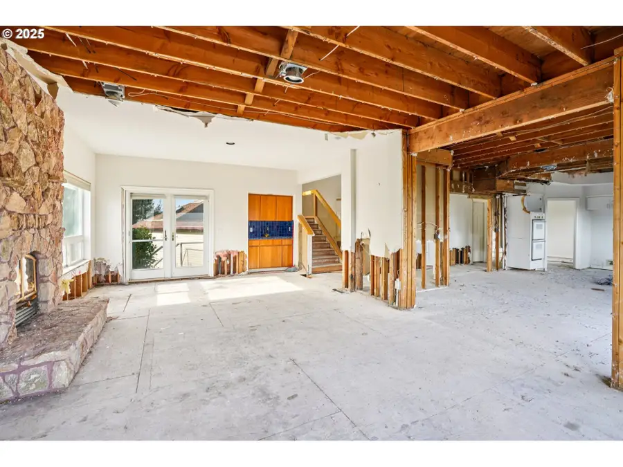 23300 NE Bald Peak Rd, Hillsboro, OR 97123 - Image #2