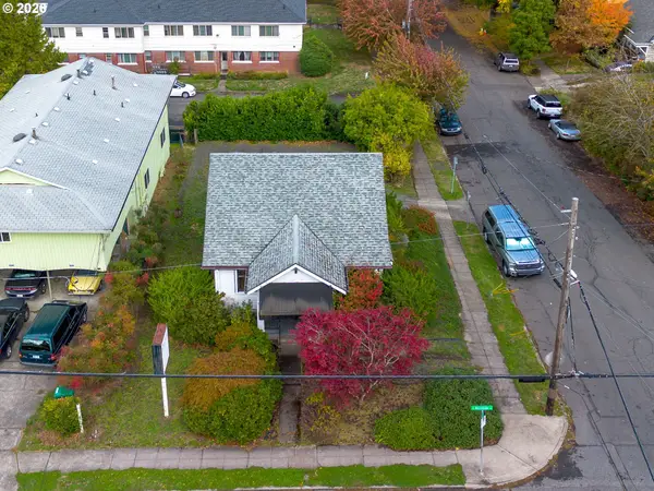 6055 E Burnside St, Portland, OR 97215