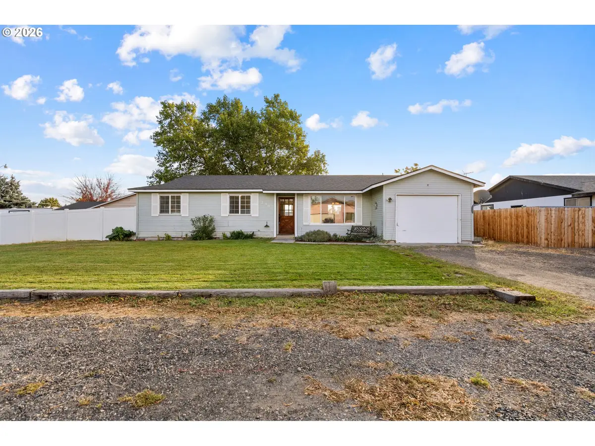 290 NE First St, Irrigon, OR 97844 - #1