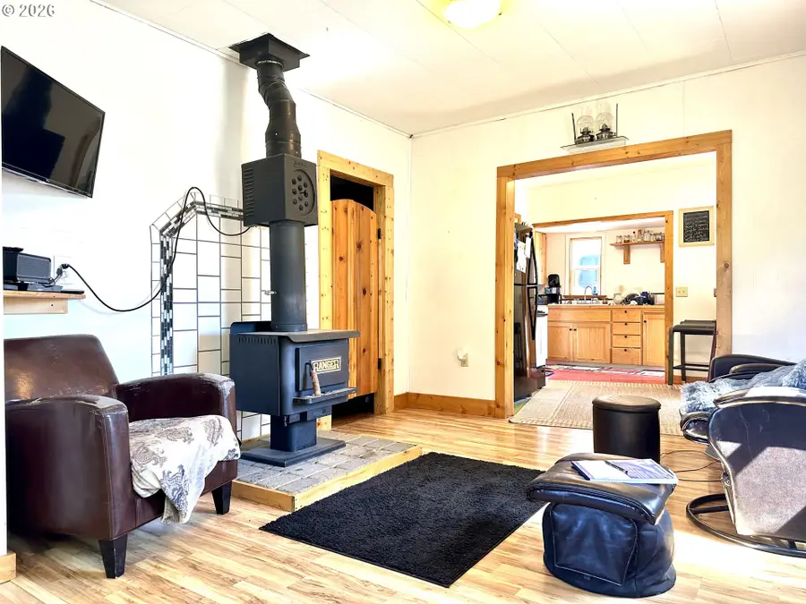 2801 N 3rd St, La Grande, OR 97850 - #2
