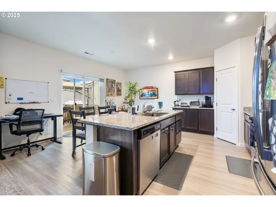 1300 W 15th Ave, La Center, WA 98629 - Image #2