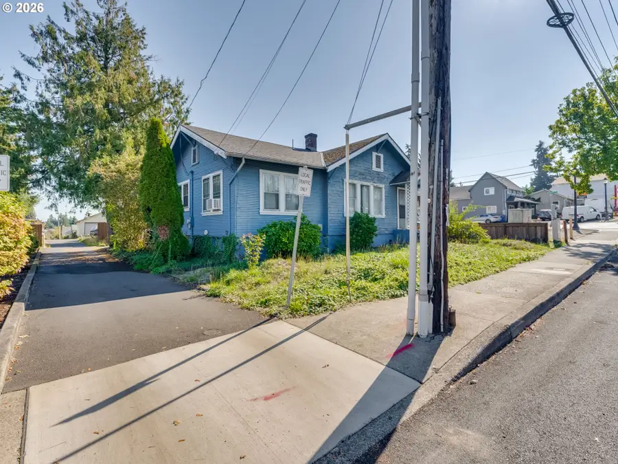 115 Molalla Ave, Oregon City, OR 97045 - #3