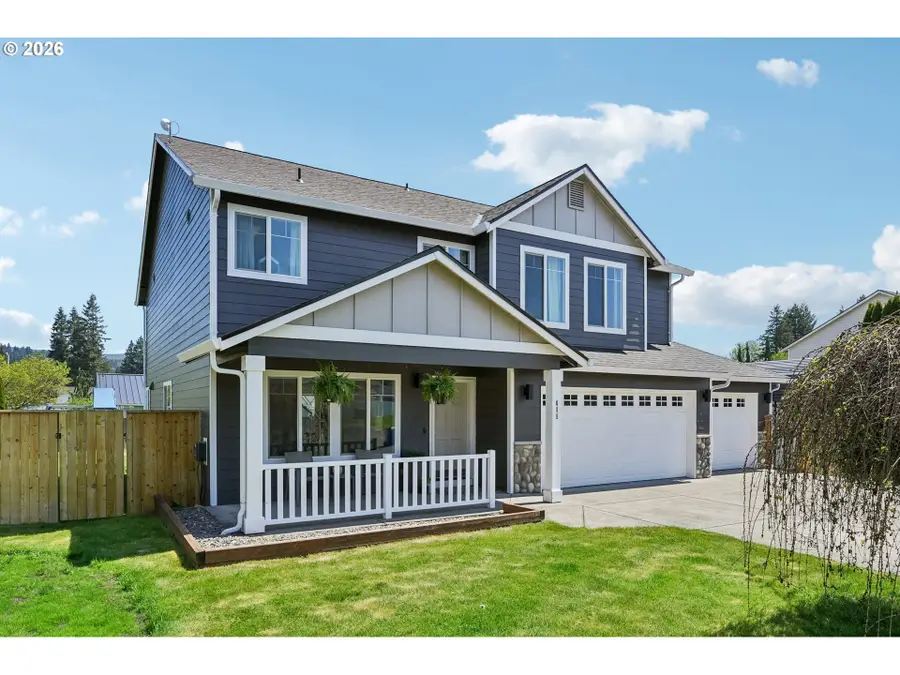 411 S Maple Ave, Yacolt, WA 98675 - #2