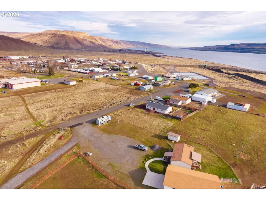 Poplar St #33, Roosevelt, WA 99356 - #2