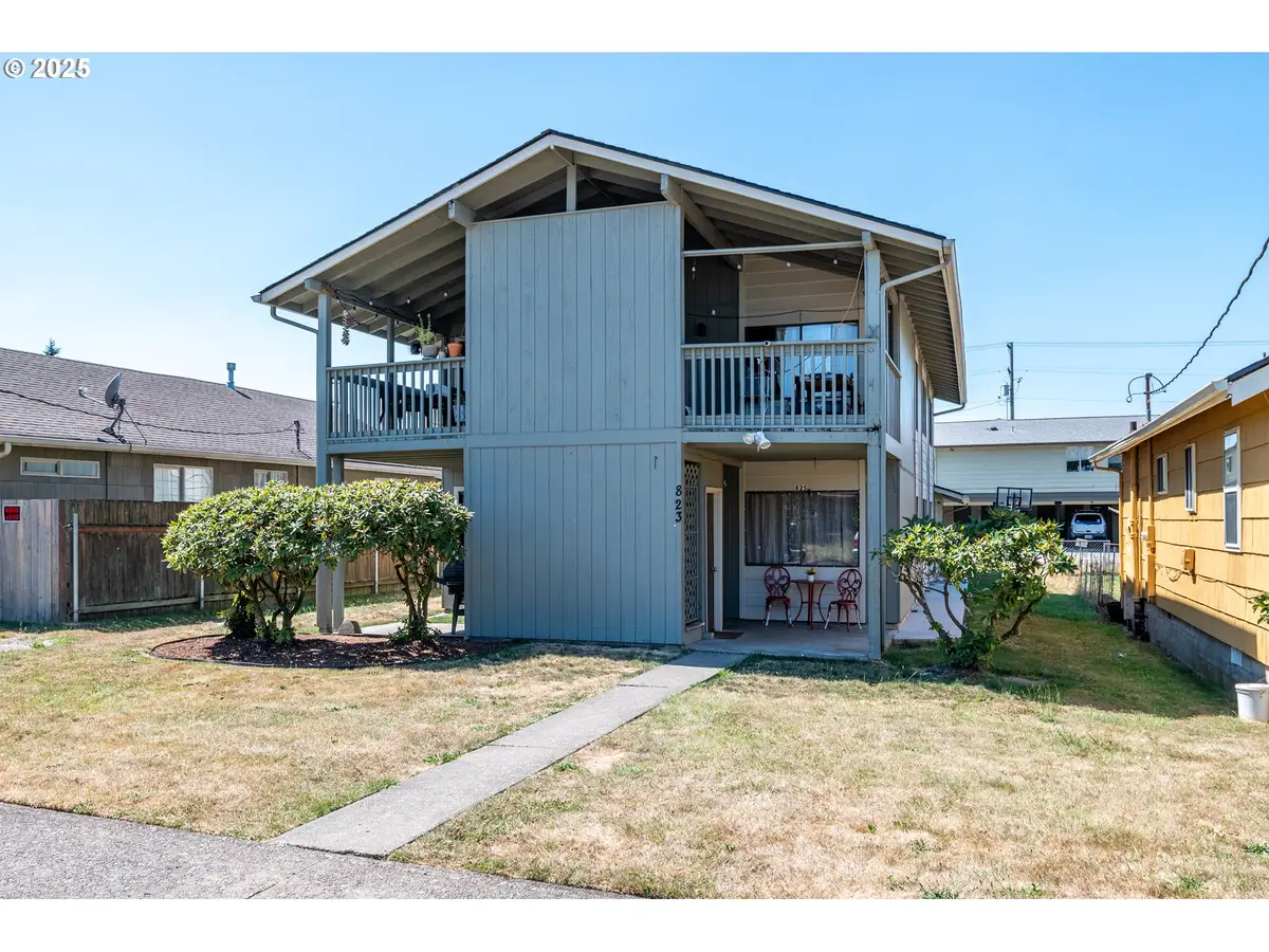 823 8th Ave, Longview, WA 98632 - Image #1