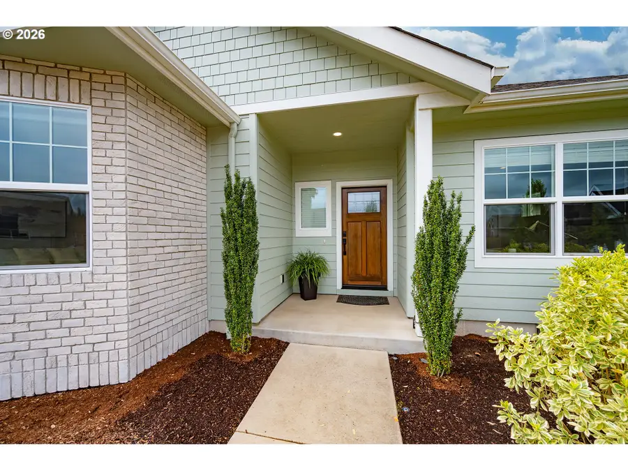 1067 Lupine St, Springfield, OR 97477 - #2