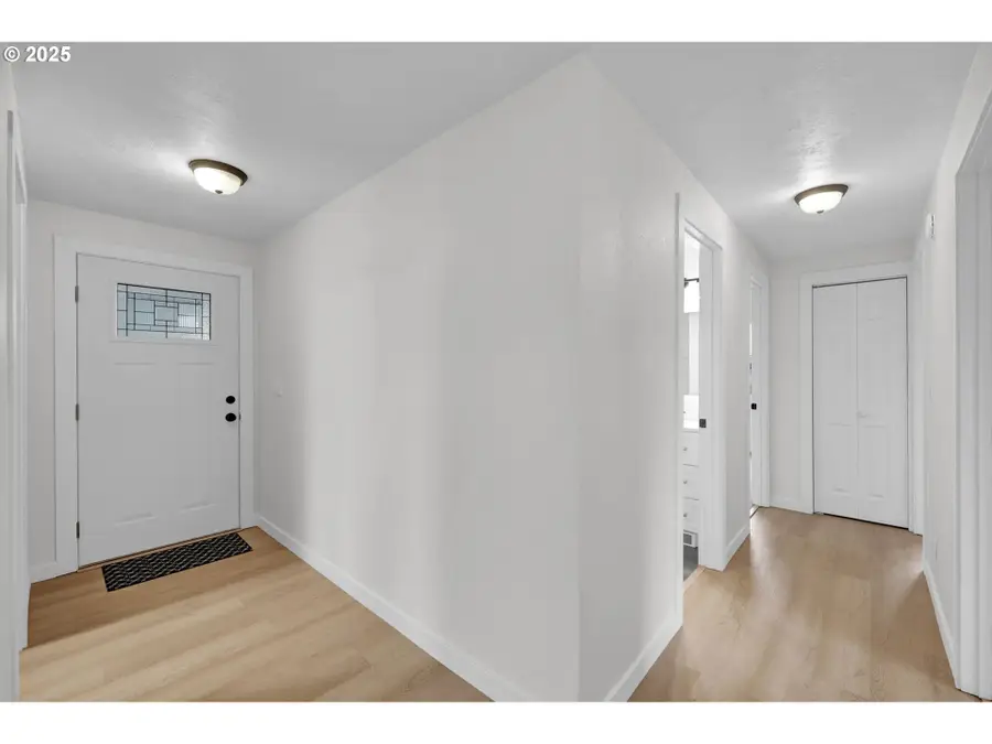 5266 D St, Springfield, OR 97478 - Image #3