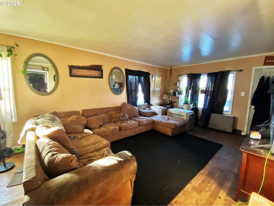 1235 Valley Ave, Baker City, OR 97814 - #3