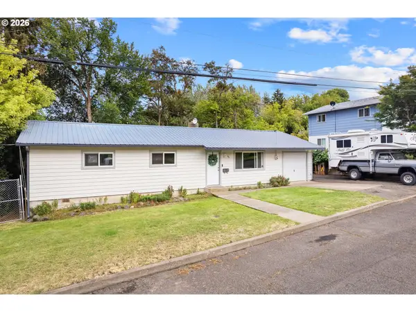 95 Cedar St, LaGrande, OR 97850