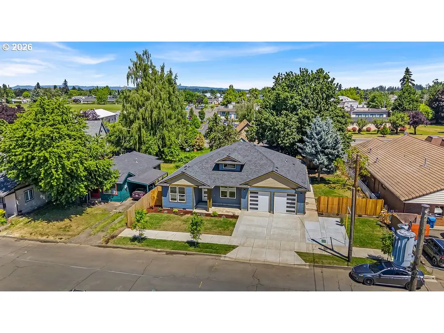 1025 Church St, Woodburn, OR 97071 - #3