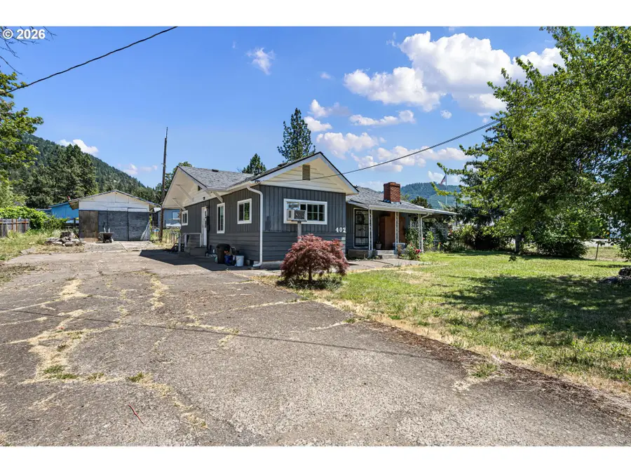 402 N D St, Lowell, OR 97452 - #2