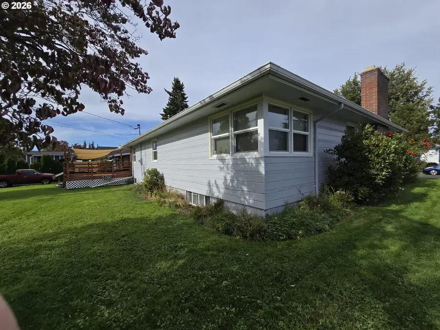 510 W 7th St, The Dalles, OR 97058 - #2