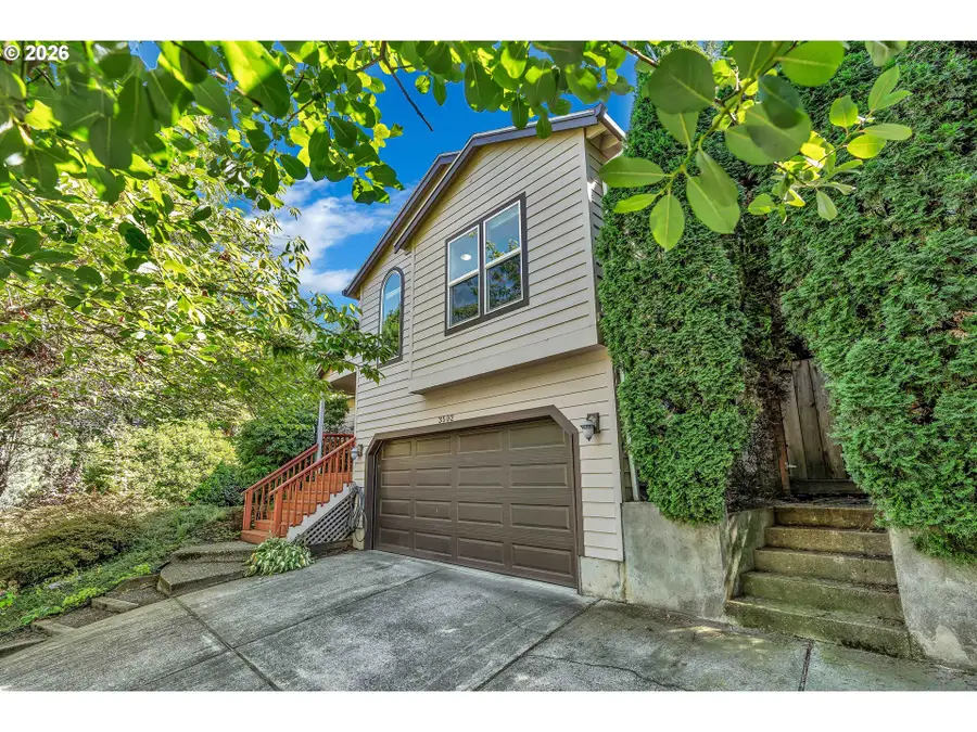 3502 SW Illinois St, Portland, OR 97221 - #2