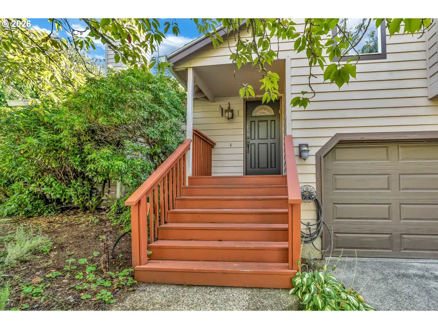 3502 SW Illinois St, Portland, OR 97221 - #3