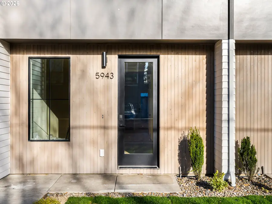 5943 SE 60th Ave, Portland, OR 97206 - Image #3