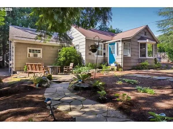 731 SW Maplecrest Dr, Portland, OR 97219