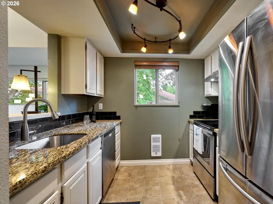 10276 SW Trapper Ter, Beaverton, OR 97008 - #2
