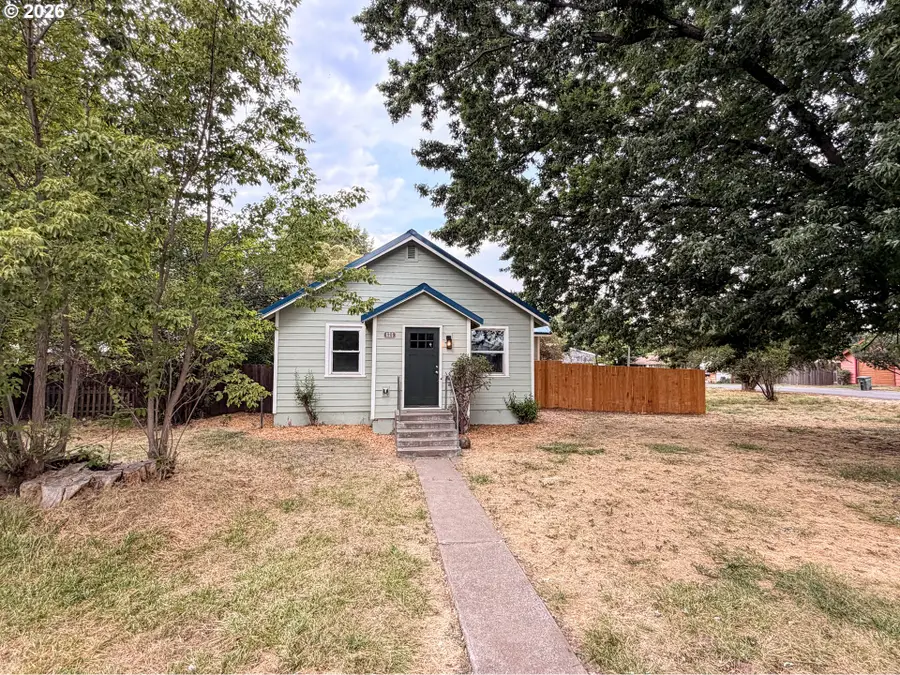 625 Baltimore St, Elgin, OR 97827 - #2