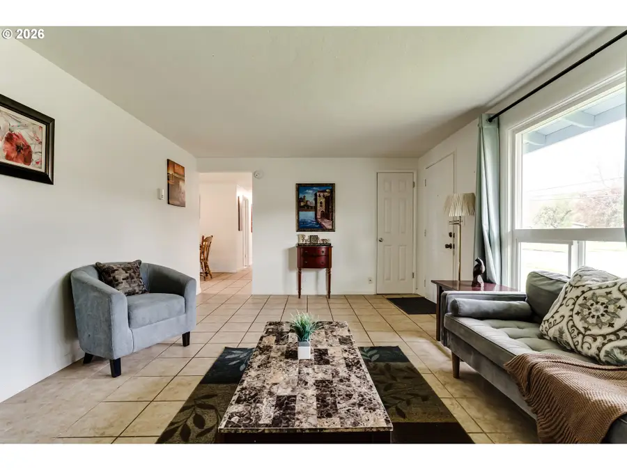 1141 W 24th Ave, Eugene, OR 97405 - #3