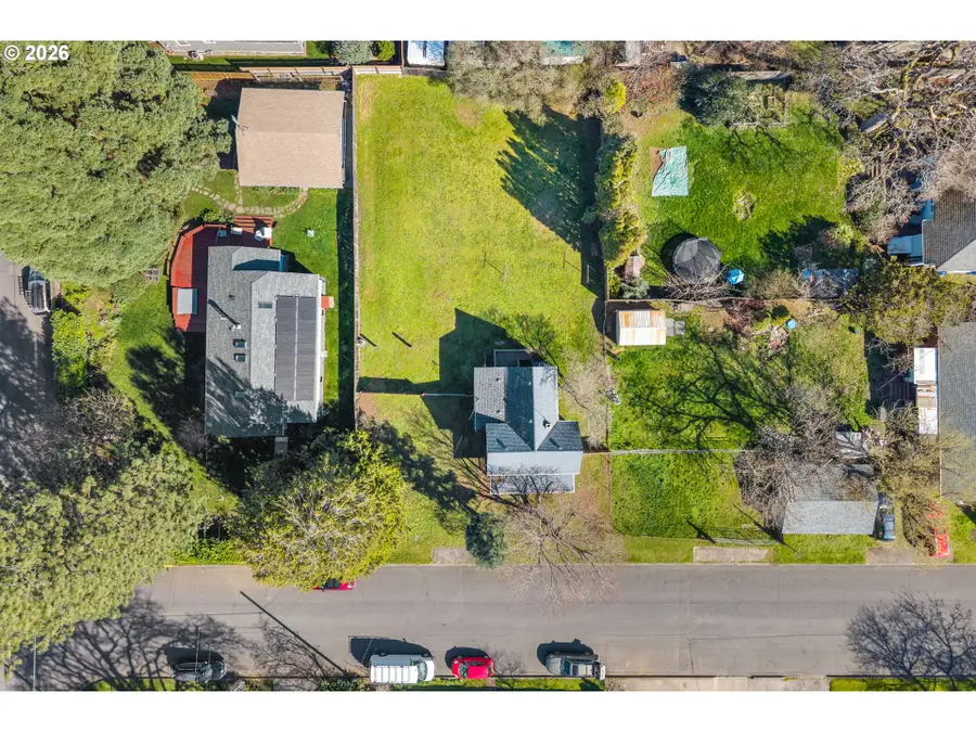 1011 5th St, Hood River, OR 97031 - #2