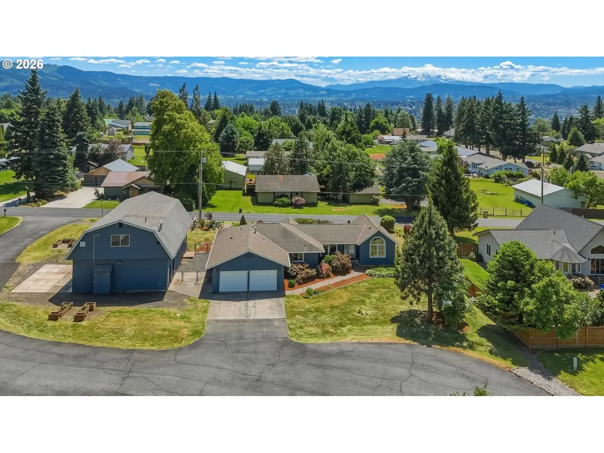 1114 Neal Rd, White Salmon, WA 98672 - #1
