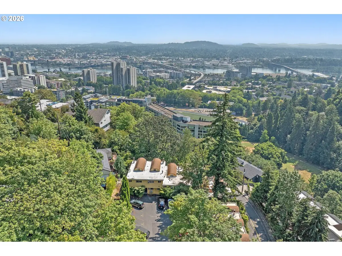 839 SW Broadway Dr #78, Portland, OR 97201 - #1