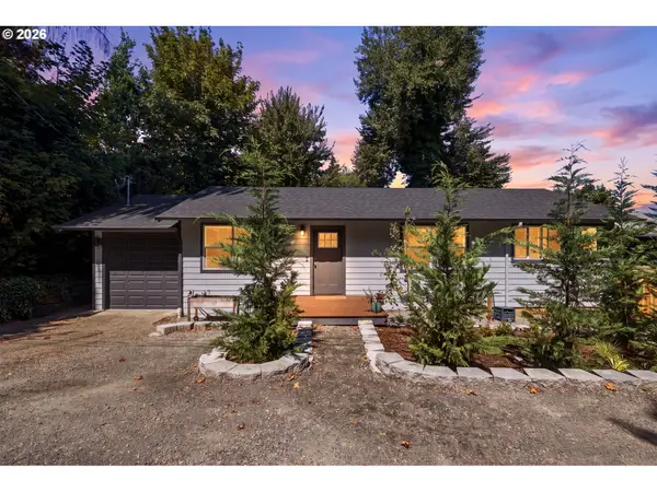 210 NE 45th St, Vancouver, WA 98663