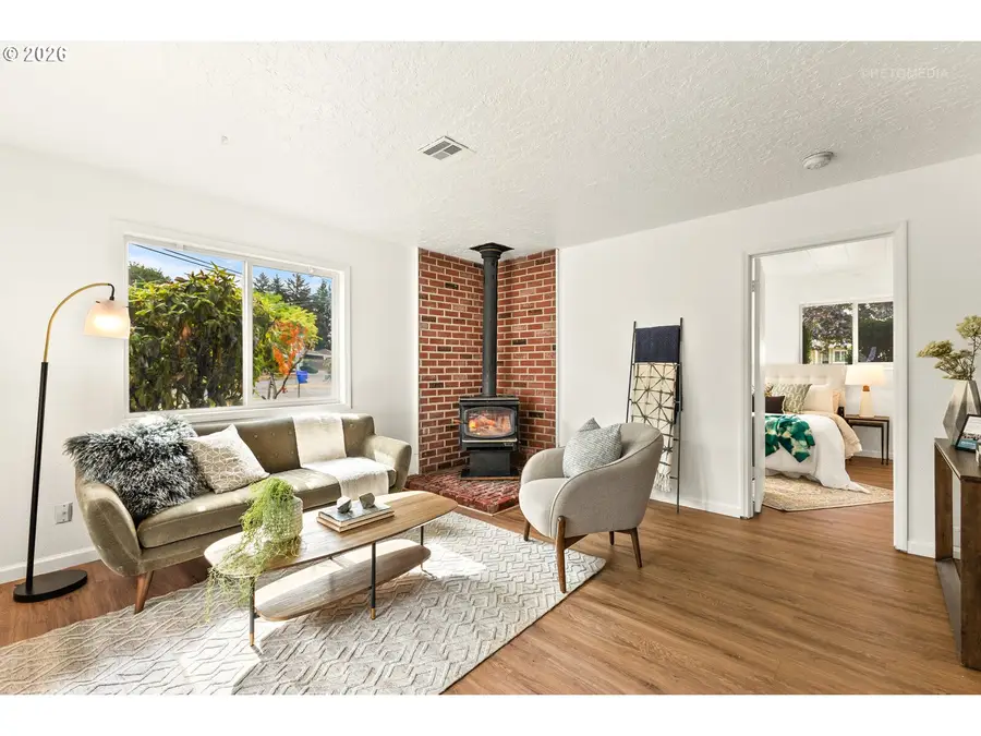12747 NE Holladay St, Portland, OR 97230 - #3