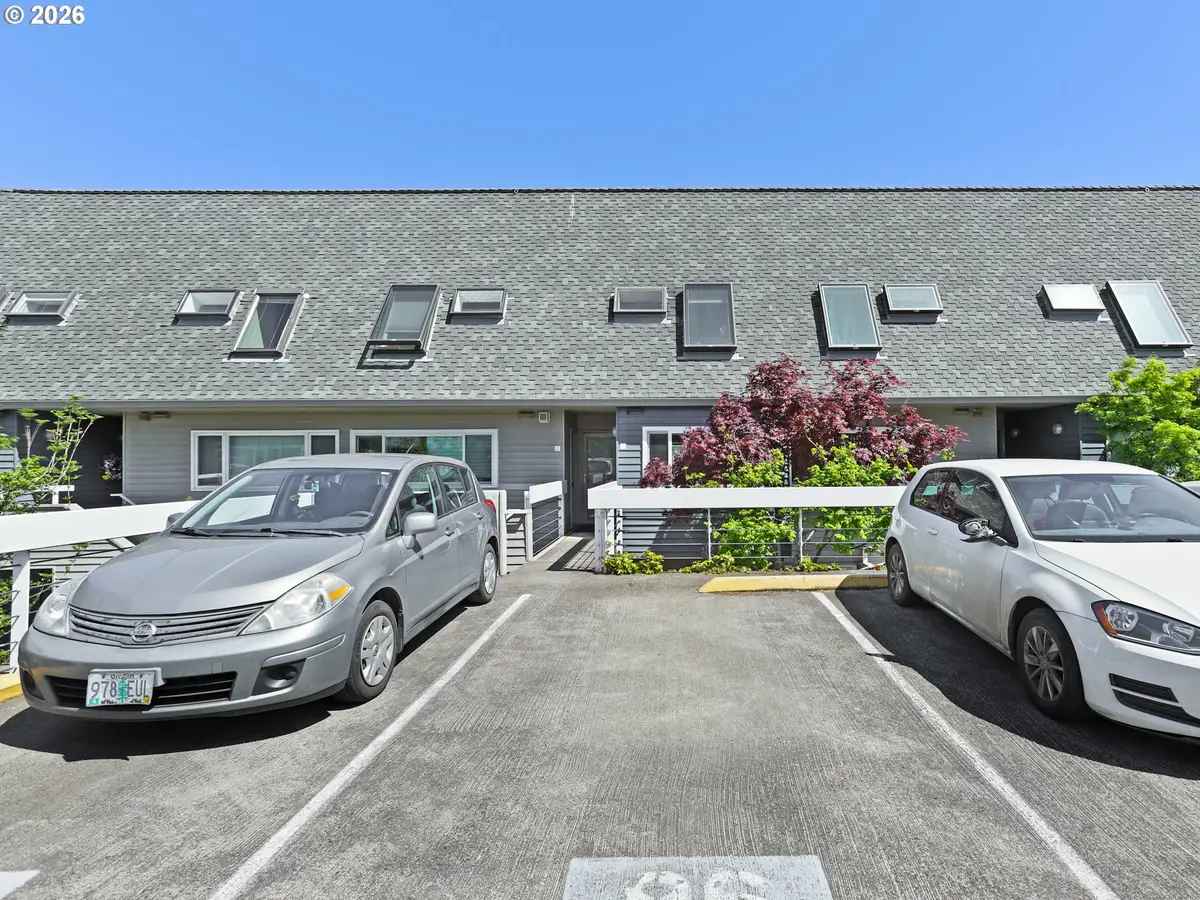 81 N Hayden Bay Dr, Portland, OR 97217 - #1