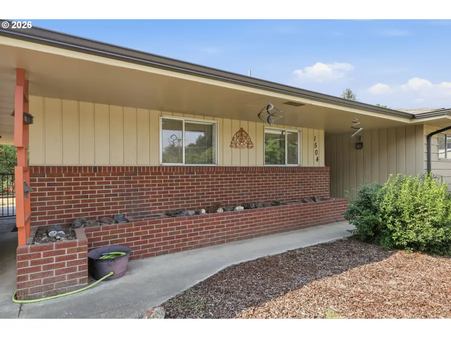 1504 Green Acres Rd, Eugene, OR 97408 - #3
