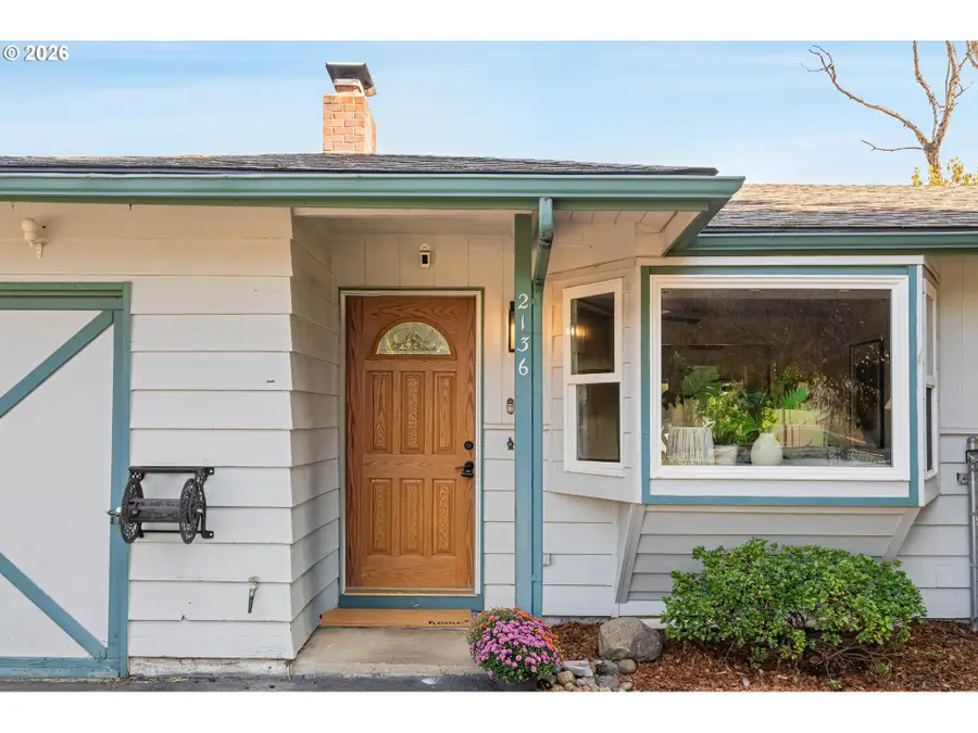 2136 SE 181st Ave, Portland, OR 97233 - #2
