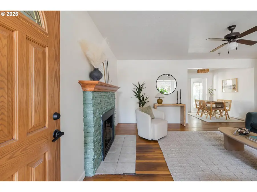 2136 SE 181st Ave, Portland, OR 97233 - #3