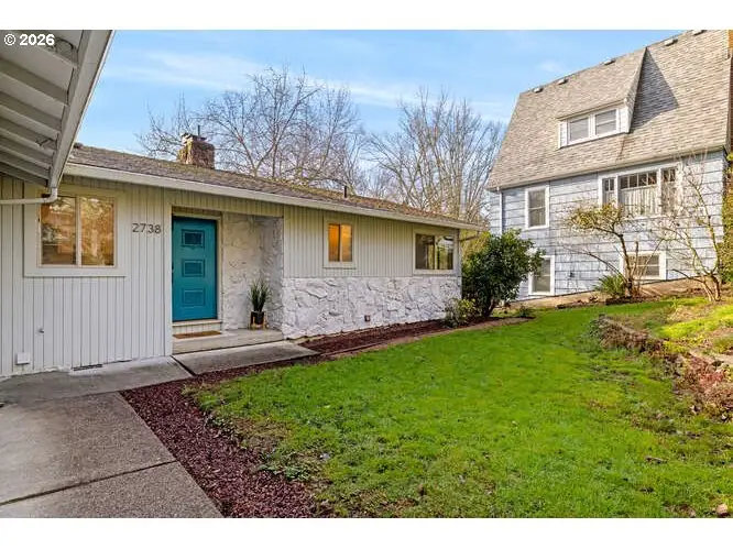 2738 SW Moss St, Portland, OR 97219 - Image #3