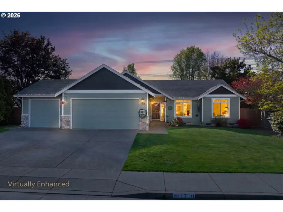 1710 Black Bear Ave, Albany, OR 97321 - #2