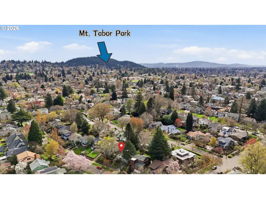 4124 SE Ash St, Portland, OR 97214 - #3