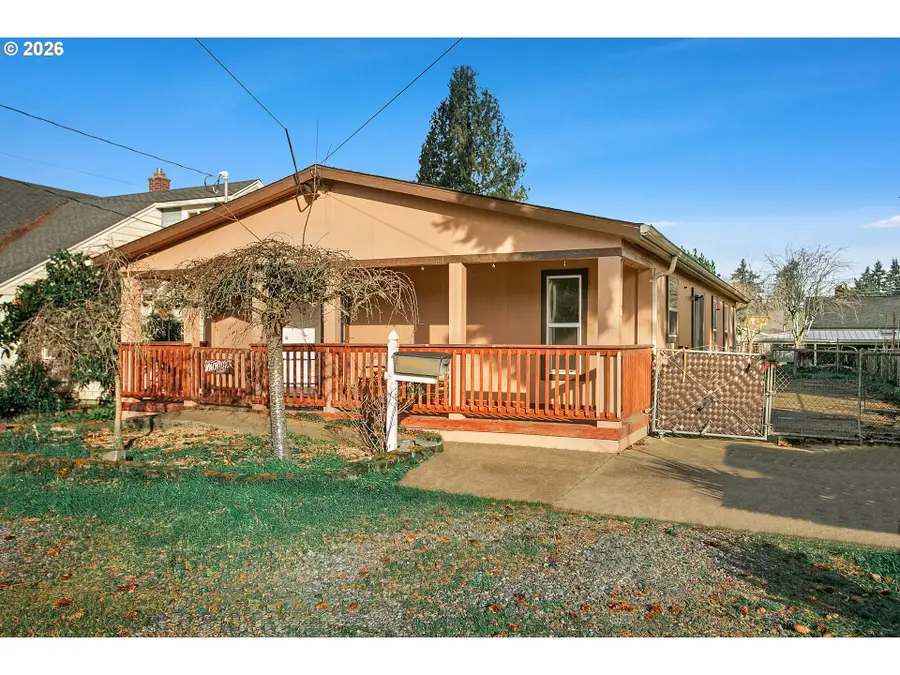 5517 SE Lexington St, Portland, OR 97206 - Image #2